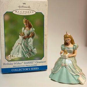 🌹🍃New In Box ~ Hallmark Keepsake 2002 “Birthday Wishes” Barbie Ornament🍃🌹